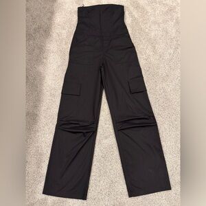 Zara- Women's Black Long Cargo Jumpsuit- Size Medium